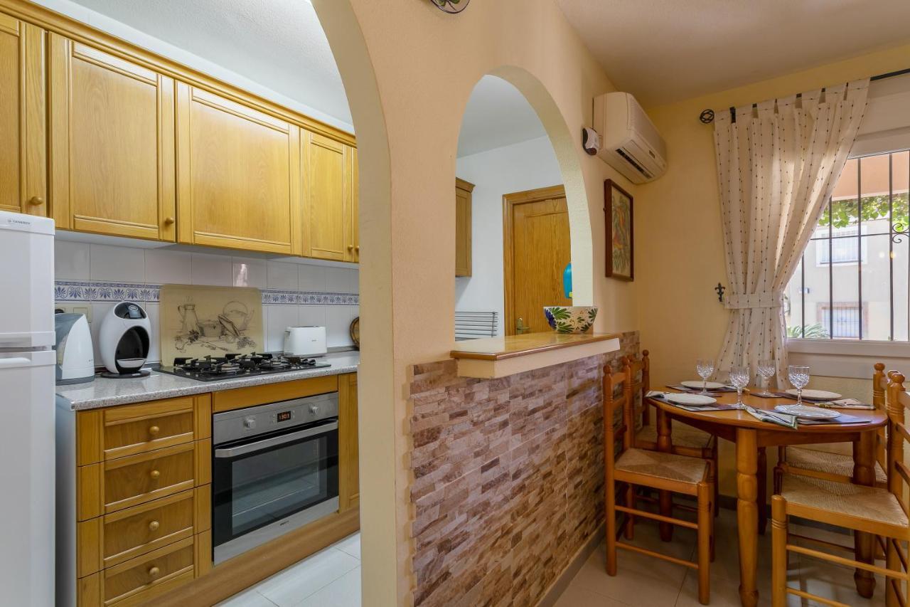 Heads 2 Holiday Homes Apartment Villamartin  Exterior foto